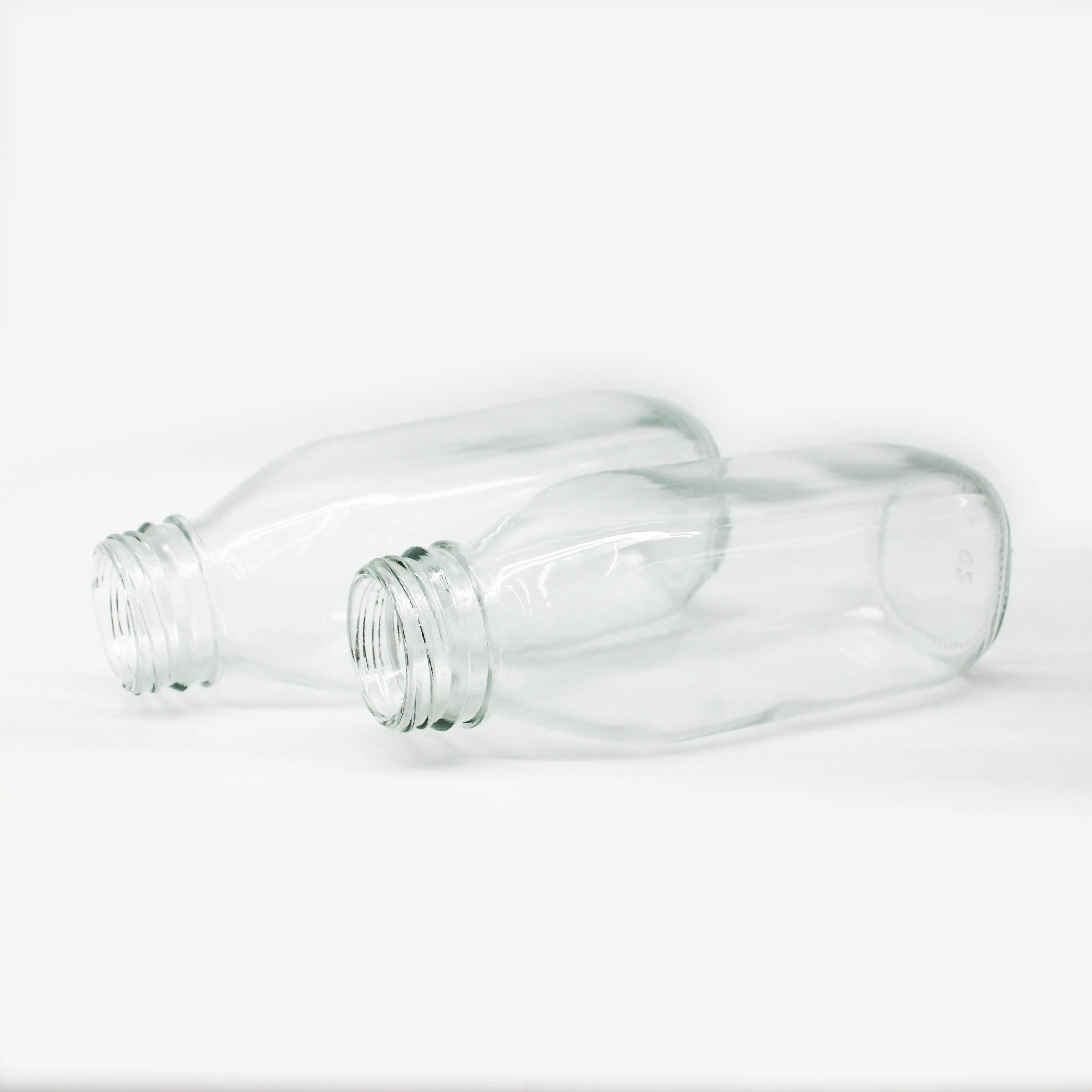 300ml empty Clear glass milk bottle Fruit juice beverage bottle glass drink bottle With Plastic anti-theft cover