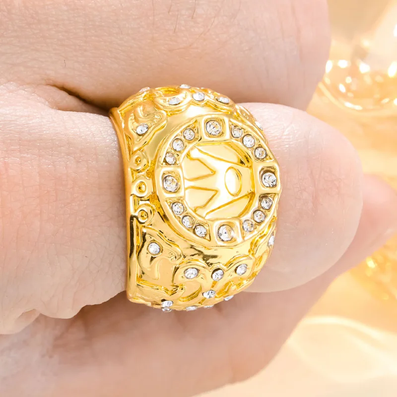 Explosive 18-karat gold plated crown ring with vintage engraving full diamond ring Christmas gift for men