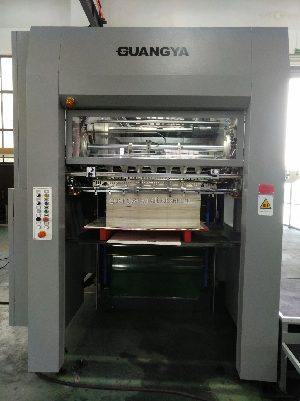 LK2-106MT высокоэффективный Двойной Пресс, автоматическая машина для горячего тиснения и штамповки фольгой, 2 станции в одном проходе