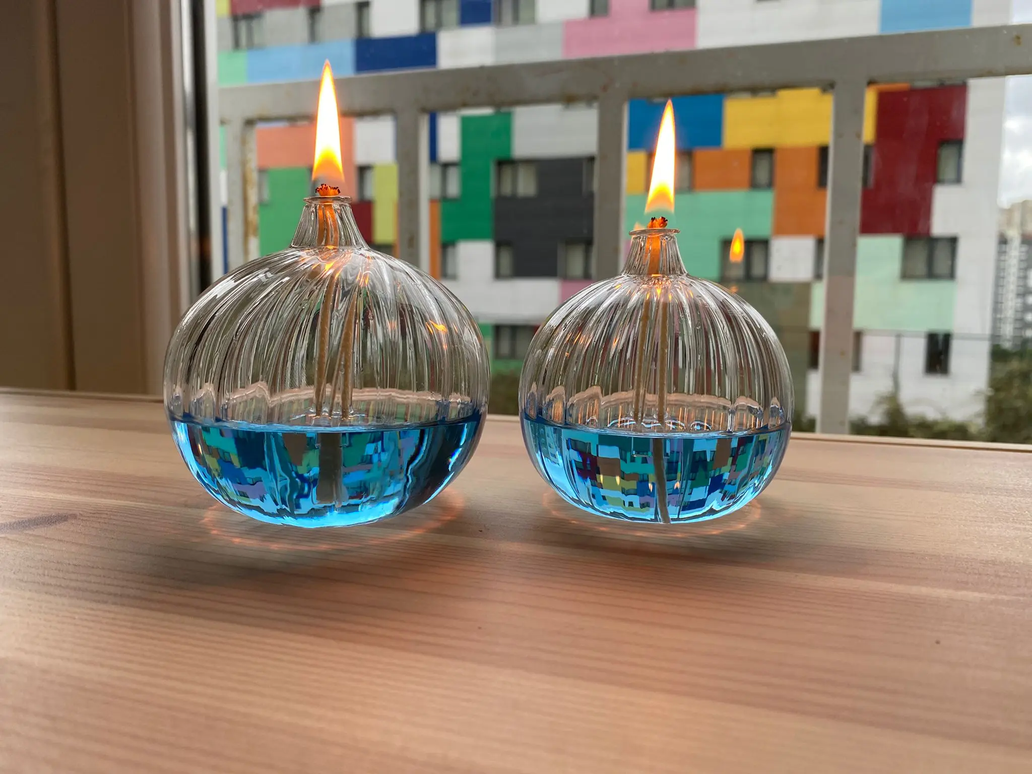 VGT Cheap Wick Holder Hand Blown Antique Colored Table Decorative Pyrex Glass Oil Lamp with Wicks