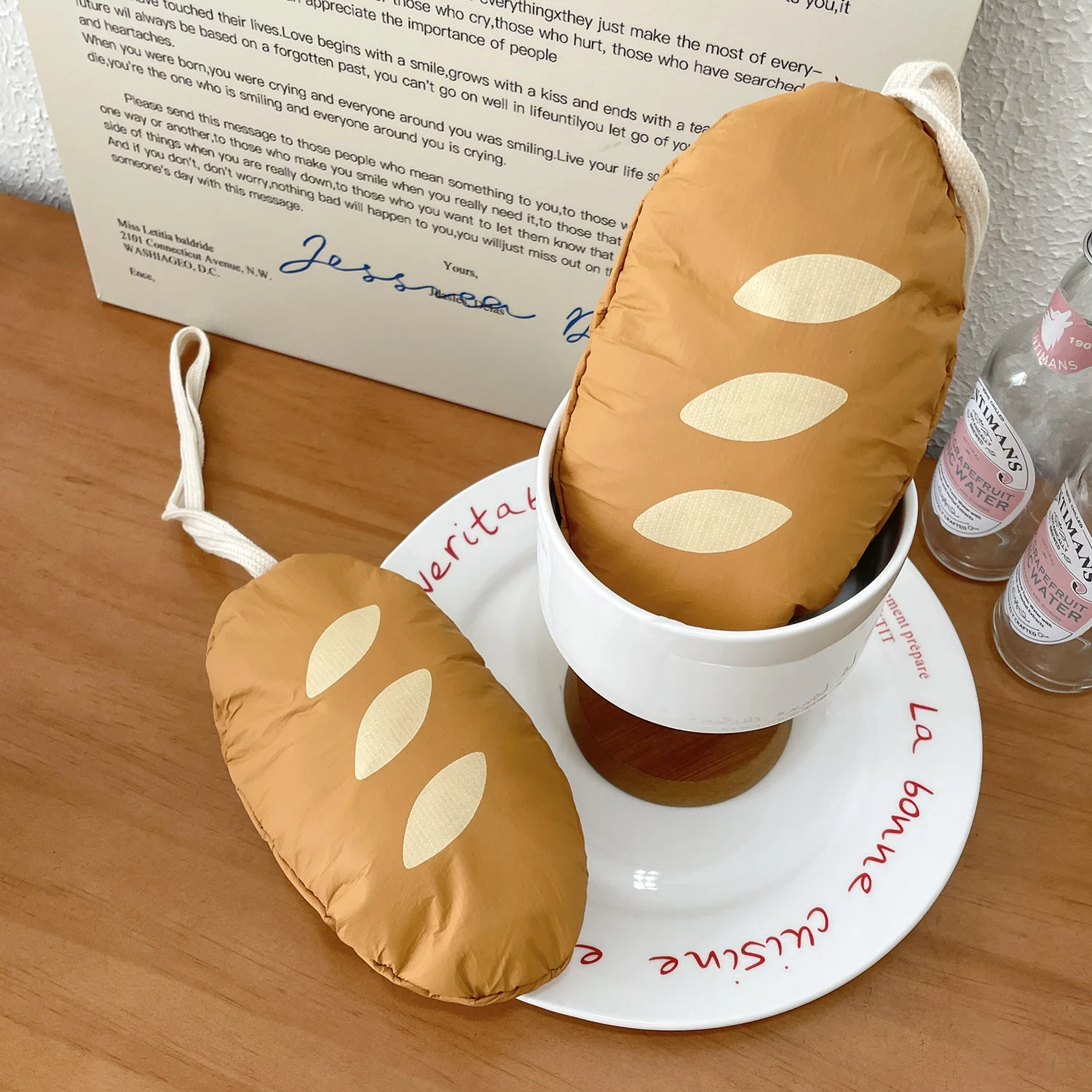 Folding Shopping Bag Custom With Dupont Paper Waterproof Lightweight Reusable Shopping Bags Bread Shape Foldable Shopping Bag