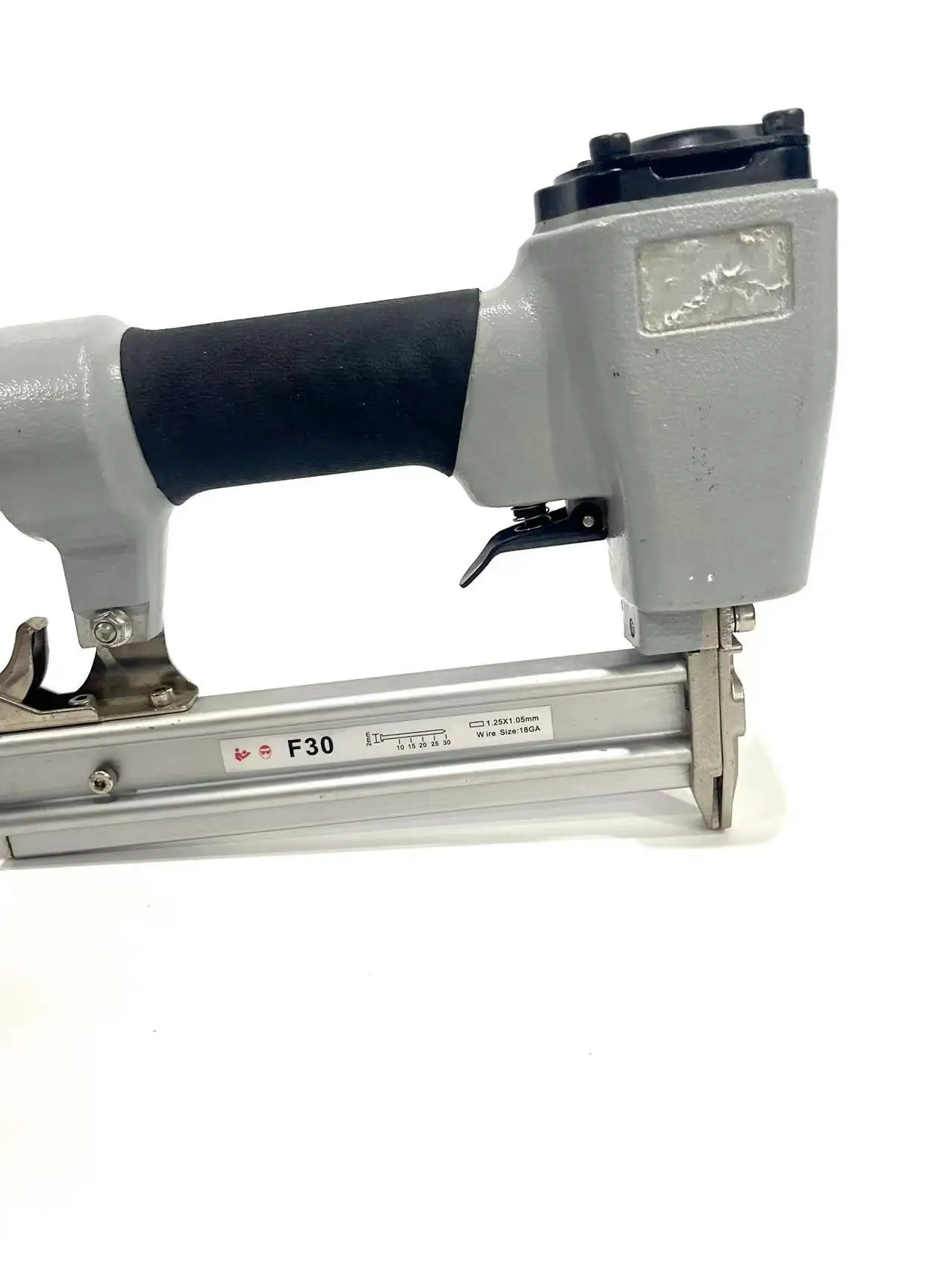 F30 heavy duty 18GA strong power concrete wall ceiling roofing pneumatic decorative steel framing air staple machine nail guns