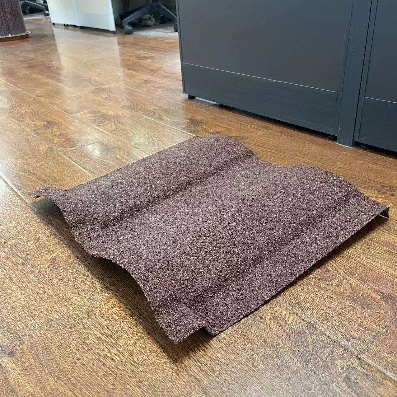 Roof tiles 0.4mm light weight roofing sheet zinc steel galvalume stone coated roofing tile metal