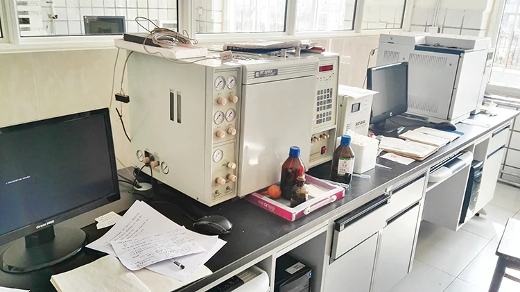 White wax  Soild Content 98% Vanfre VAM SPAM PAFA-fg for ACM/AEM elastomers during mixing process