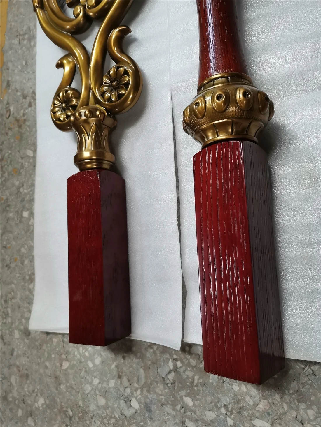 special designed aluminum and wood balcony baluster