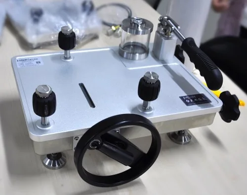 High Quality Customized Pressure Calibrator 700bar Hydraulic Pump HSIN612