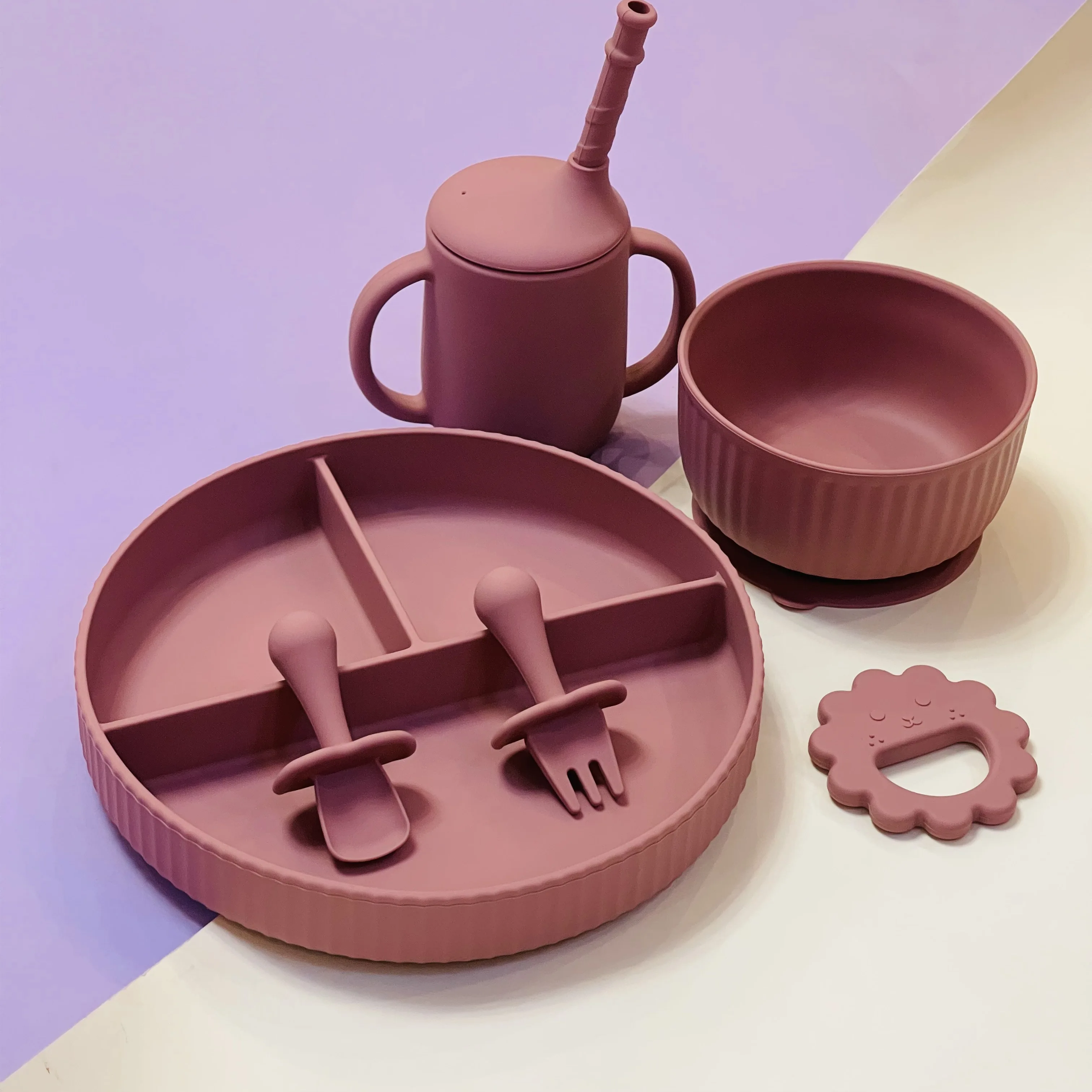 5 in 1 Wholesale  Soft Silicone Baby Bib Spoon Baby Silicone Bowl Feeding Set