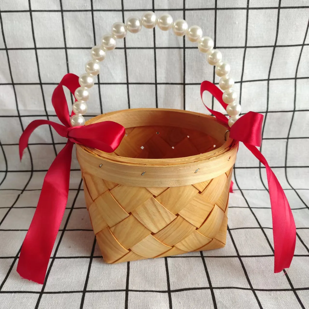 New Design Natural Wood Chip Handmade Slat Wood Basket Multifunction Wood Hanging Fruit Cosmetic Gift Basket