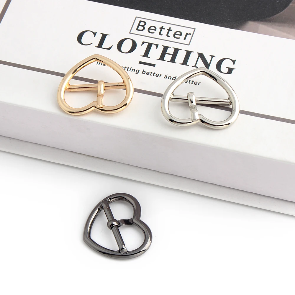 Fashion Design Hardware Accessories Alloy Heart Shape Belt Buckle Strap Belt Ajustable Pin Buckle For Belt/Shoe/Bag