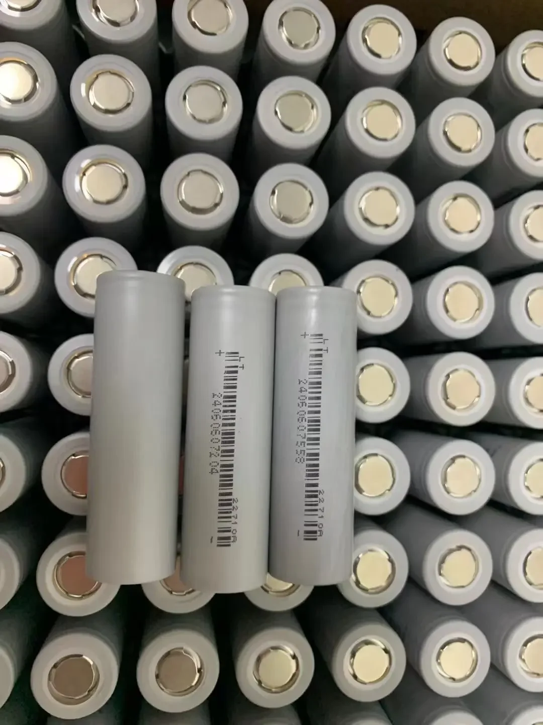 100% Original A Grade INR21700 JP40 4000mAh 3.7V Lithium Battery 21700 4000mAh 3.7V 10C 35C Low Internal Resistance Li Ion Cells