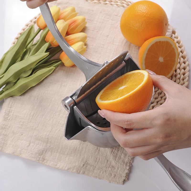 Kitchen Tools Portable fruit Squeezer  aluminum Lemon press Manual   Juicer  extractor  for Orange Lime Grape  Pomegranate