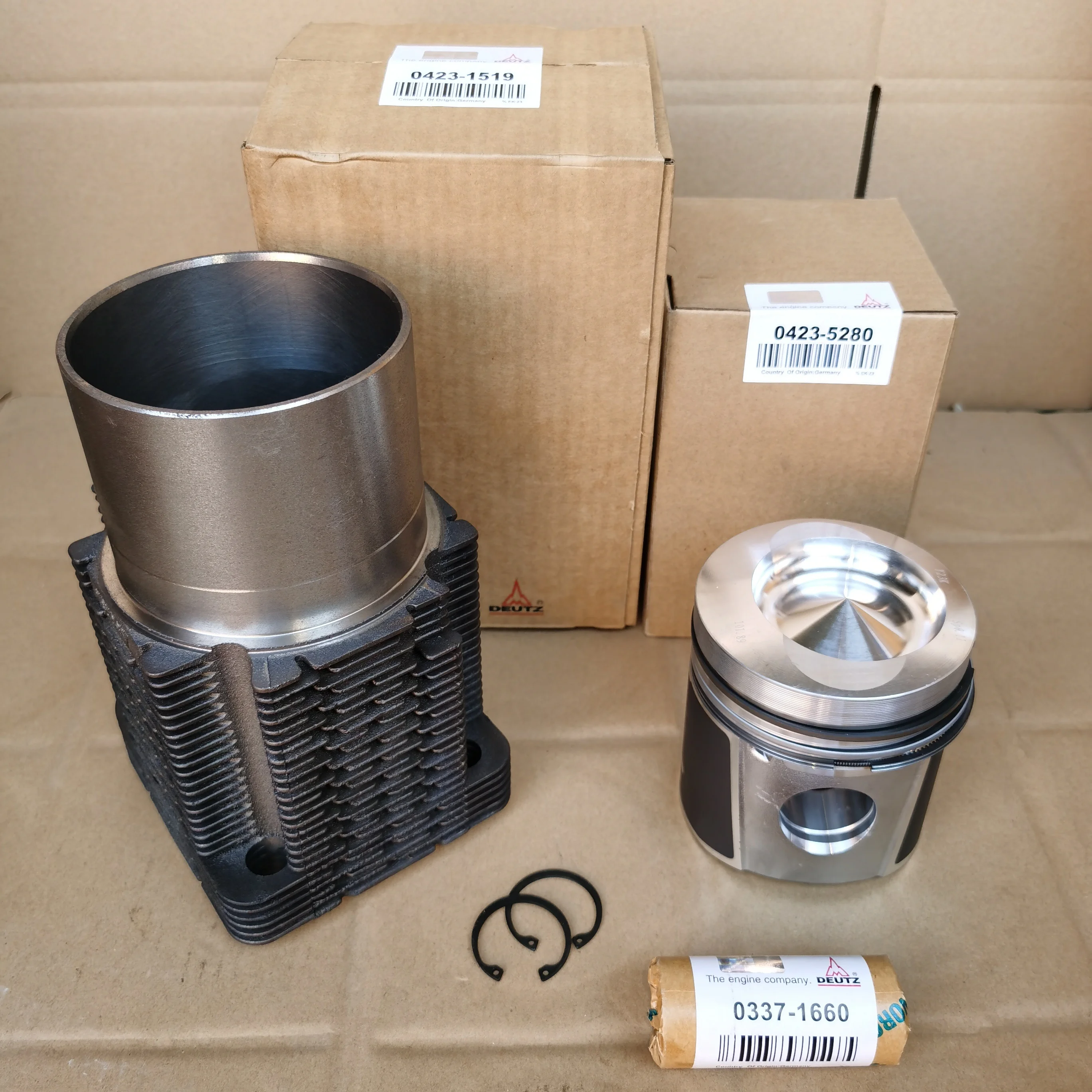 Cylinder liners 04231519 for deutz diesel BF6L914 engine parts