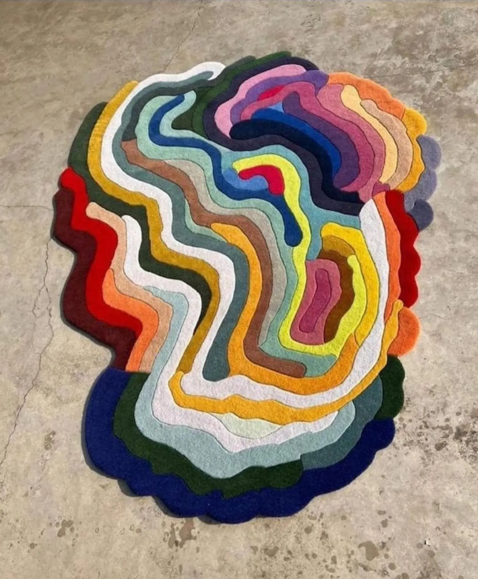 Hand Made Tufted Customised Unshapped Carpet Tufted Gun Carpet Aesthetic Abstract Fluffy Tufted Rug