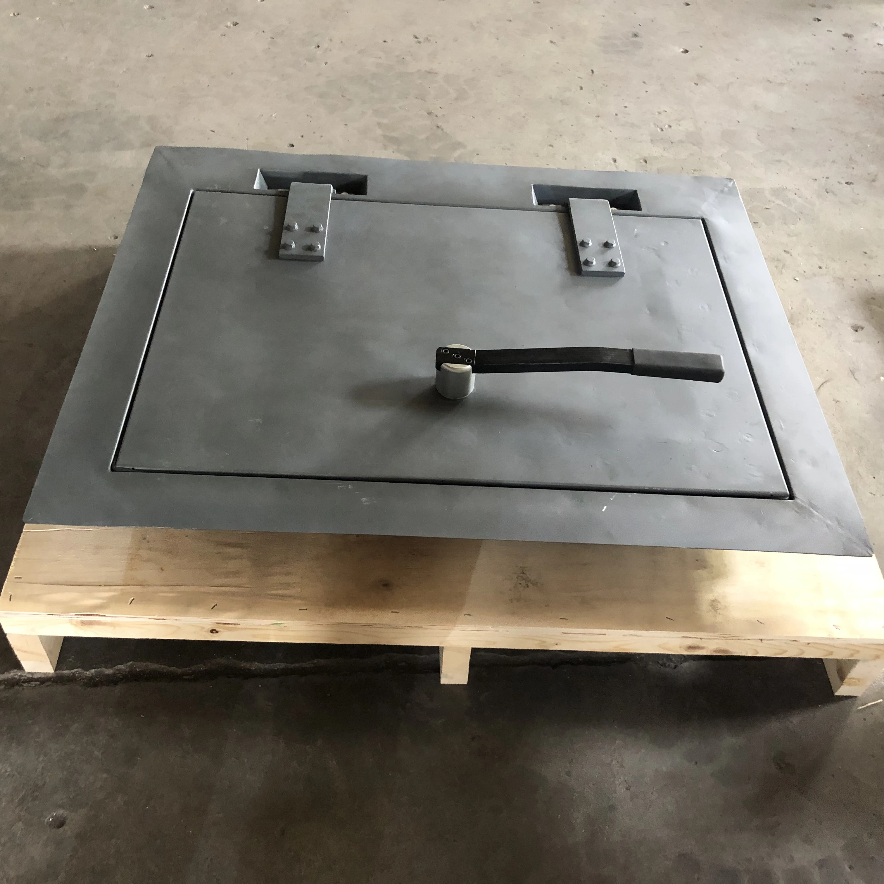 Military EMI Shielding shelter door