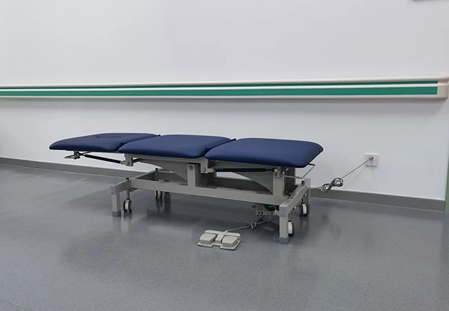 Healthcare electric adjustable patient treatment medical examination couch