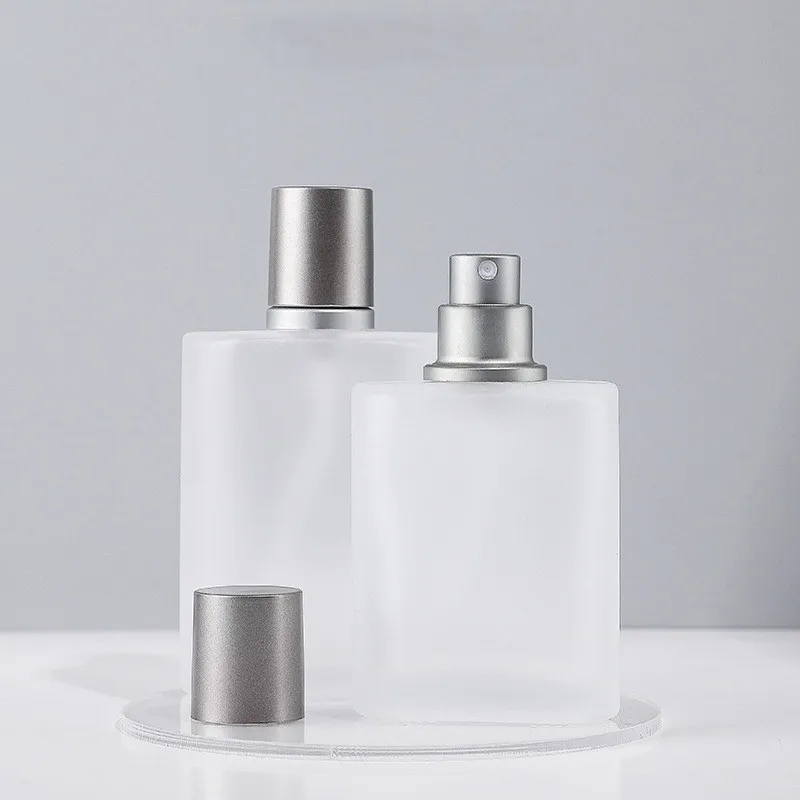 30ml 50ml clear frosted perfume glass bottle with matte silver ultrafine atomizing nozzle