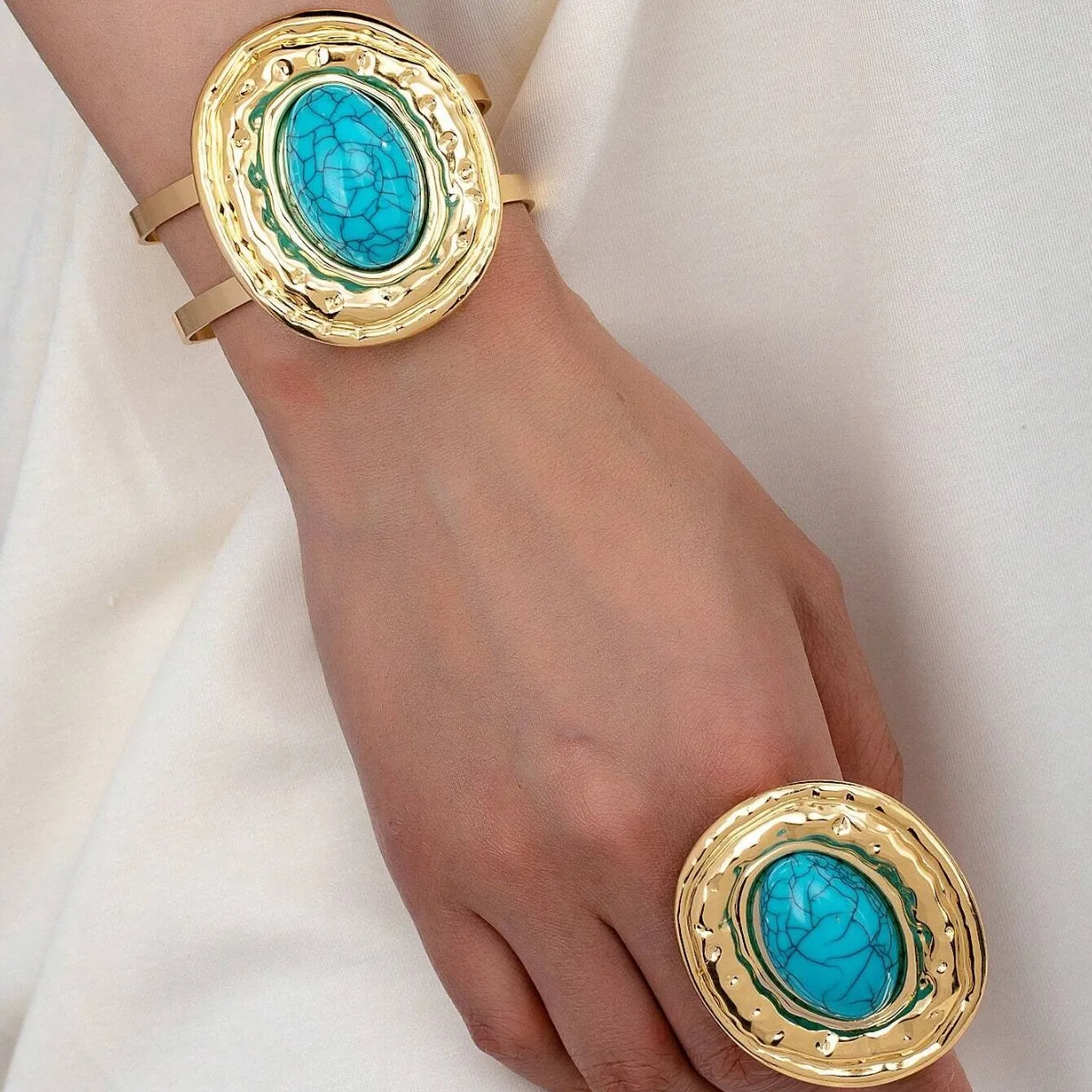 2024 New Arrival Fashion Cheap Wholesale Jewelry bracelet oval geometric 18k gold retro turquoise stone bracelet rings set
