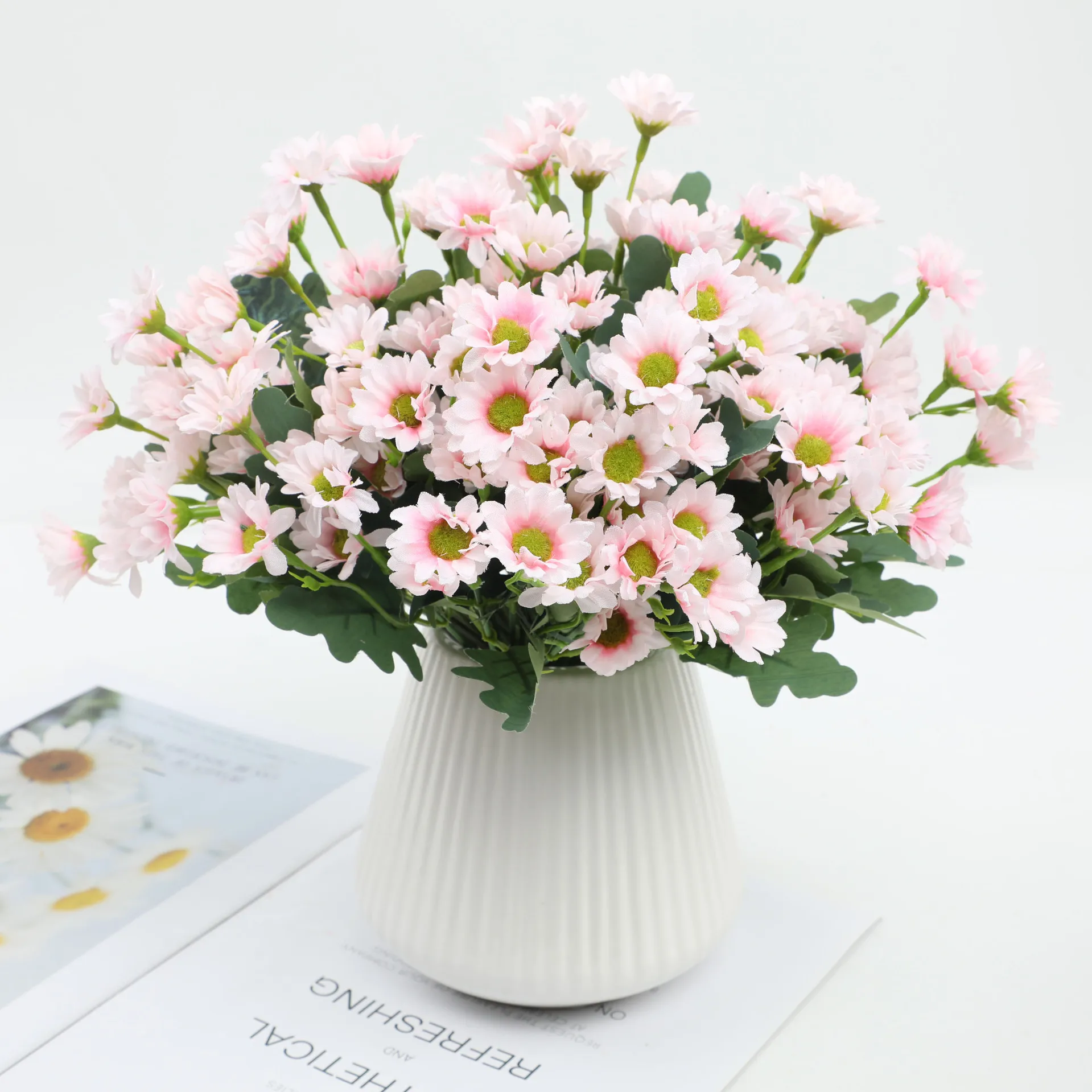 wholesale High Quality Artificial Flowers artificial Colorful Daisy Bundle Artificial Flower For Home Decoration