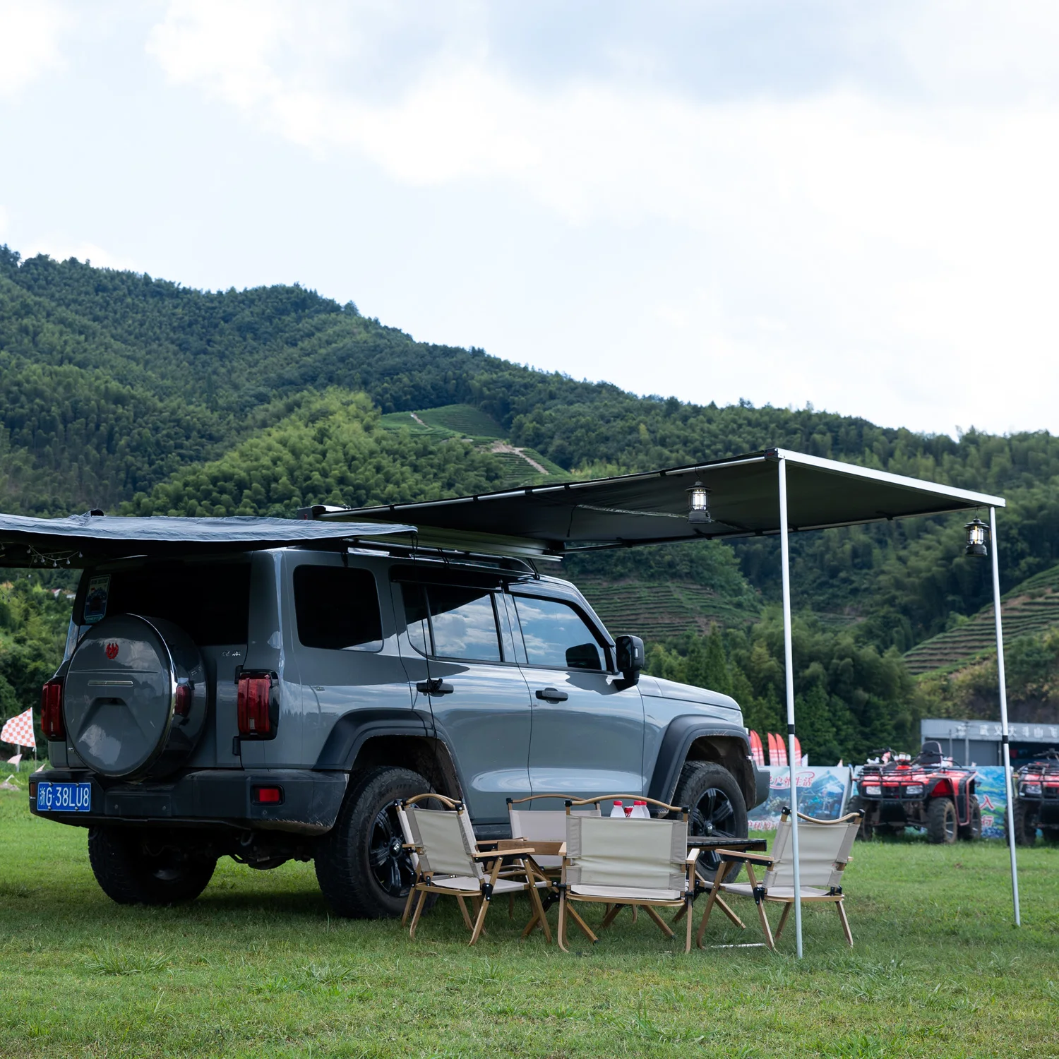 2/2.5/3m 4WD Quality Overland Vehicle SUV Truck Aluminum Case Car Side Retractable Awning Roof Top Tent Car Awning