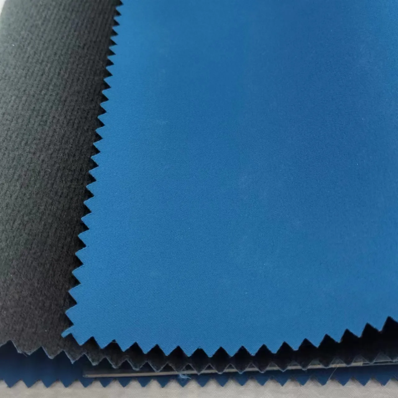 Китай, заводская цена, 00% полиэстер, простая ламинированная белая пленка, водяное давление, 8000 мм, дышащая 3000 мм для уличных курток