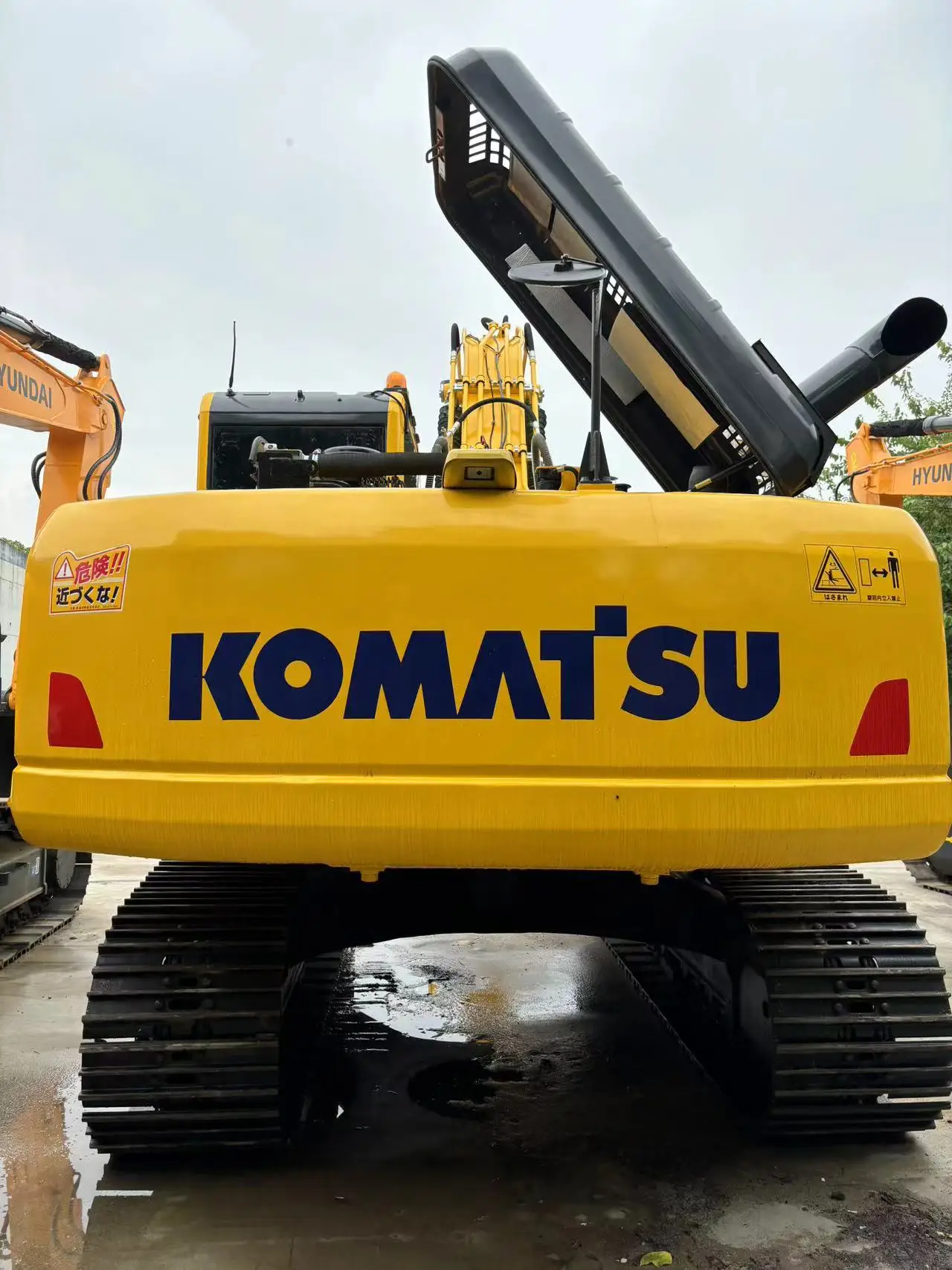 Used Japan Original Komatsu Excavator PC200-8 (komatsu PC200-7 pc200-6 pc200-5 pc220-6 pc220-7 pc220-8)