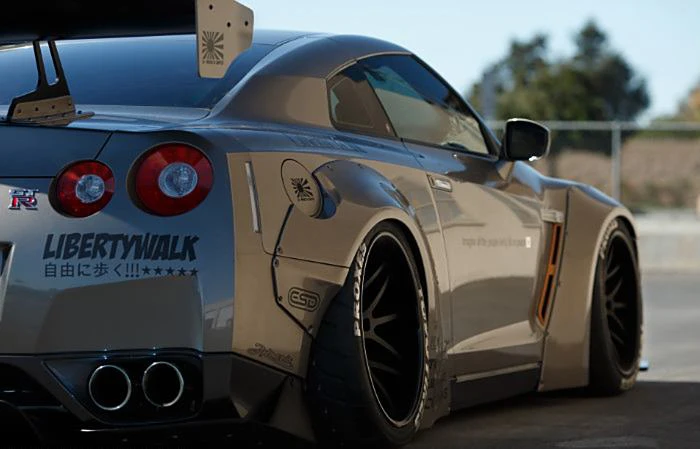 Body Kit For Nissan GTR Upgrade To Third LB Wide Style With Car Bumper Side Skirts Hood Fender Spoiler Car Bodykit