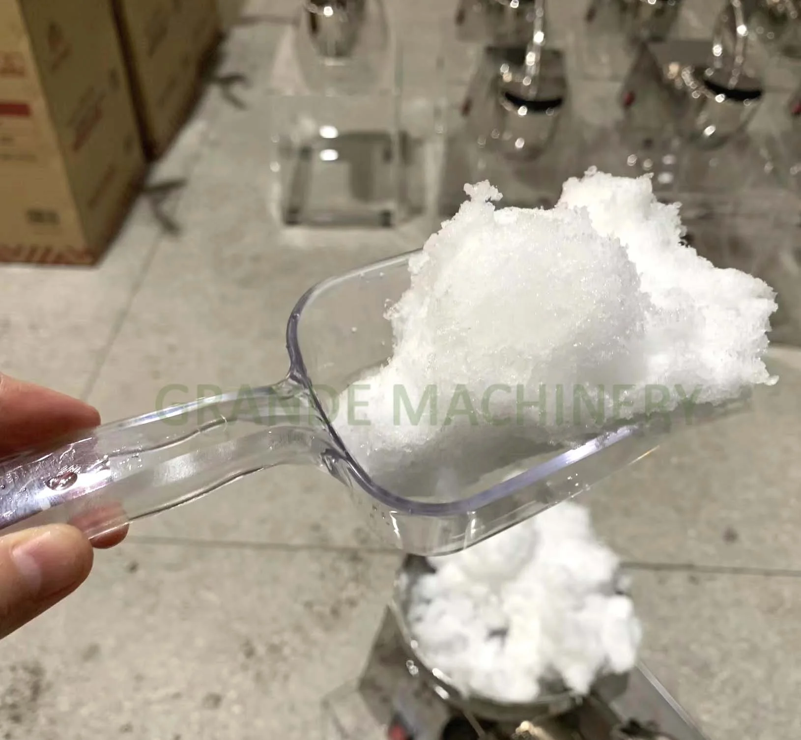 2024 Commercial Ice Crusher Electric Snow Cone Machine With Dual Blades Shaved Ice Machine Price For Family Restaurants Bars