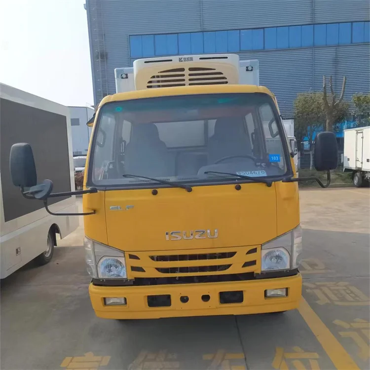 Best Isuzu double row2 ton 3ton refrigerated van freezer truck refrigerator car  chill car cold box truck freezer vehicles