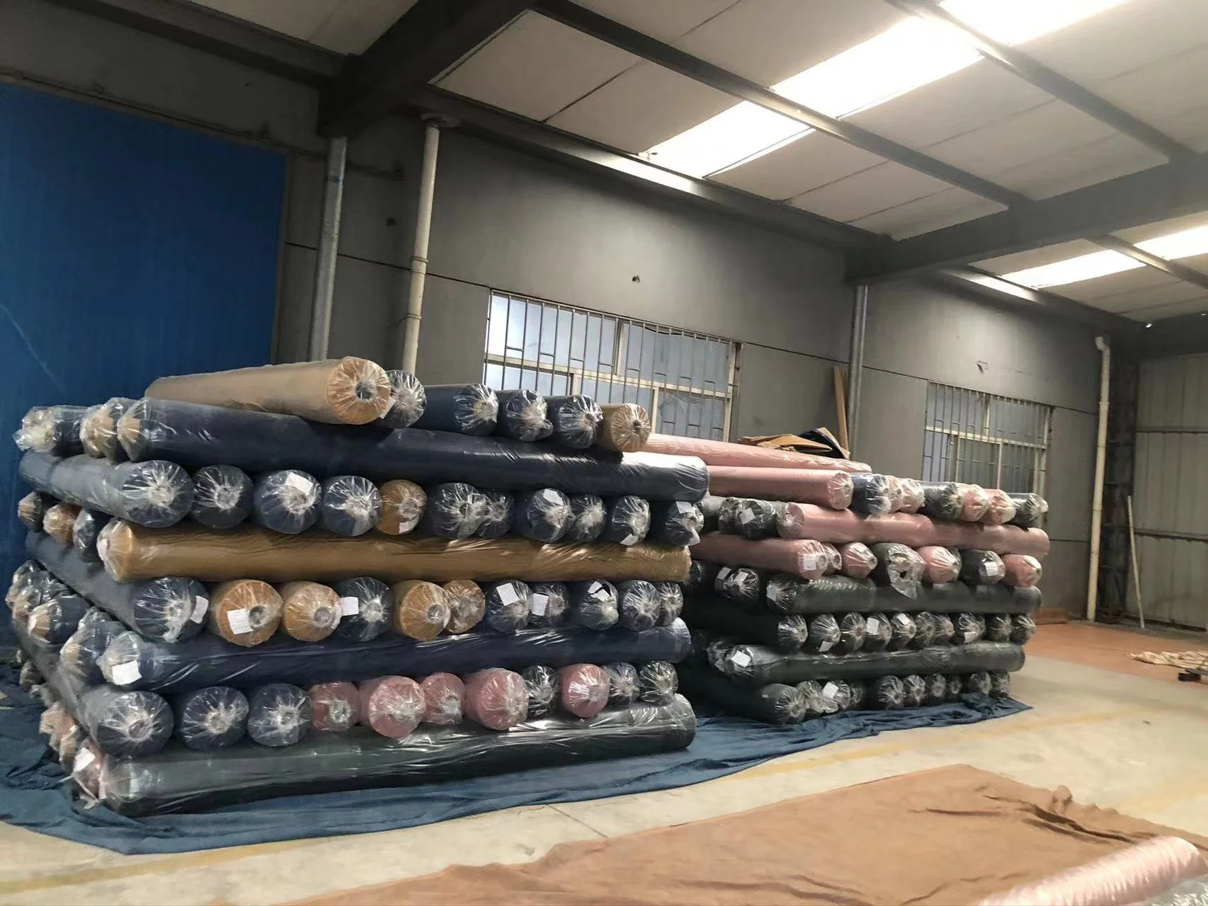 Прямая продажа с фабрики Голландская бархатная ткань связанная трикотажная для дивана домашний текстиль со склада низкая цена