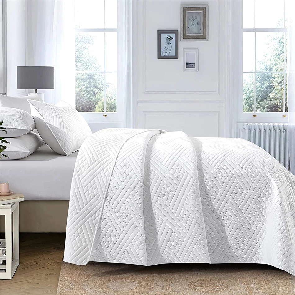 Super Soft Lightweight Ultrasonic Embossing Microfiber Bedspreads Coverlet Set