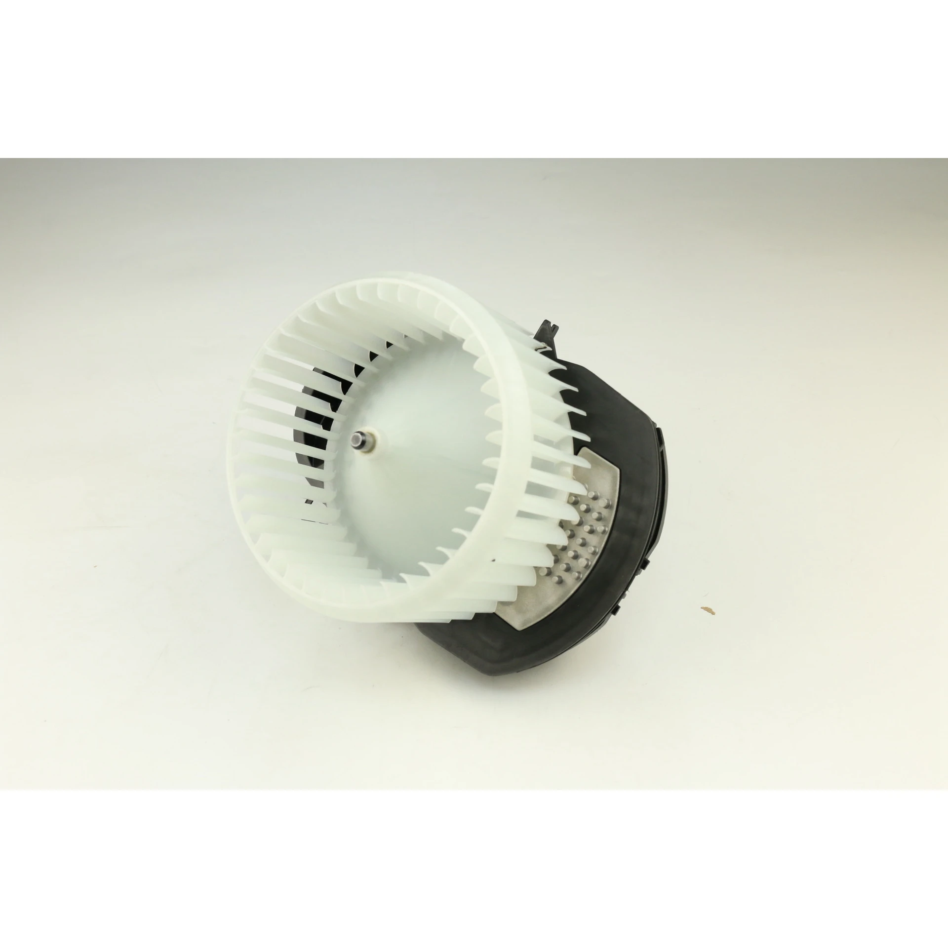 Glossy Blower Motor For Cayenne 7P0 820 021 7P0 820 021 B 7P0 820 021 D 7P0820021 7P0820021B 7P0820021D 7P0820021H 7P0820021F