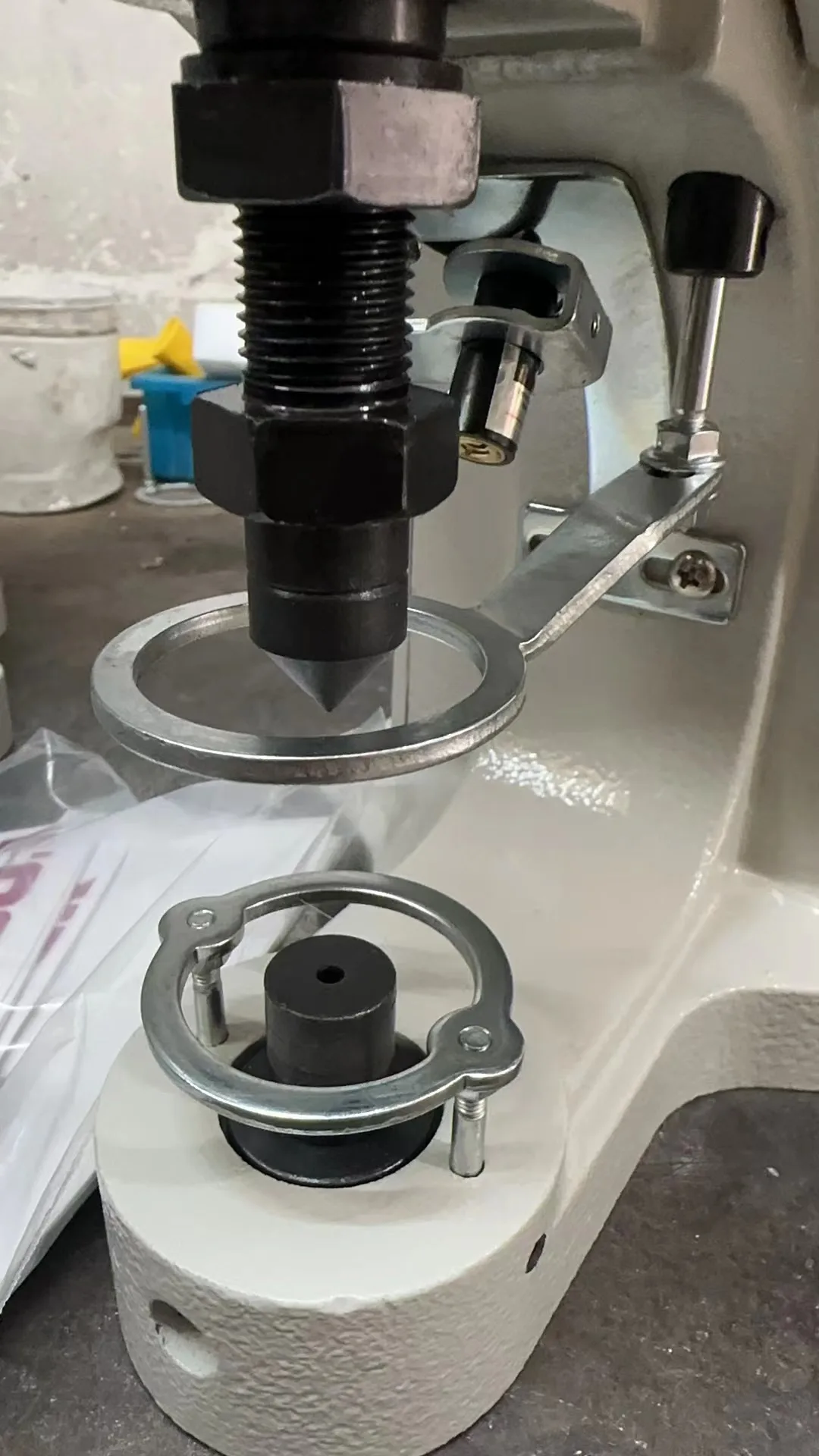 RONMACK RM-828 electrical type garment use sewing machine single head button attaching machine