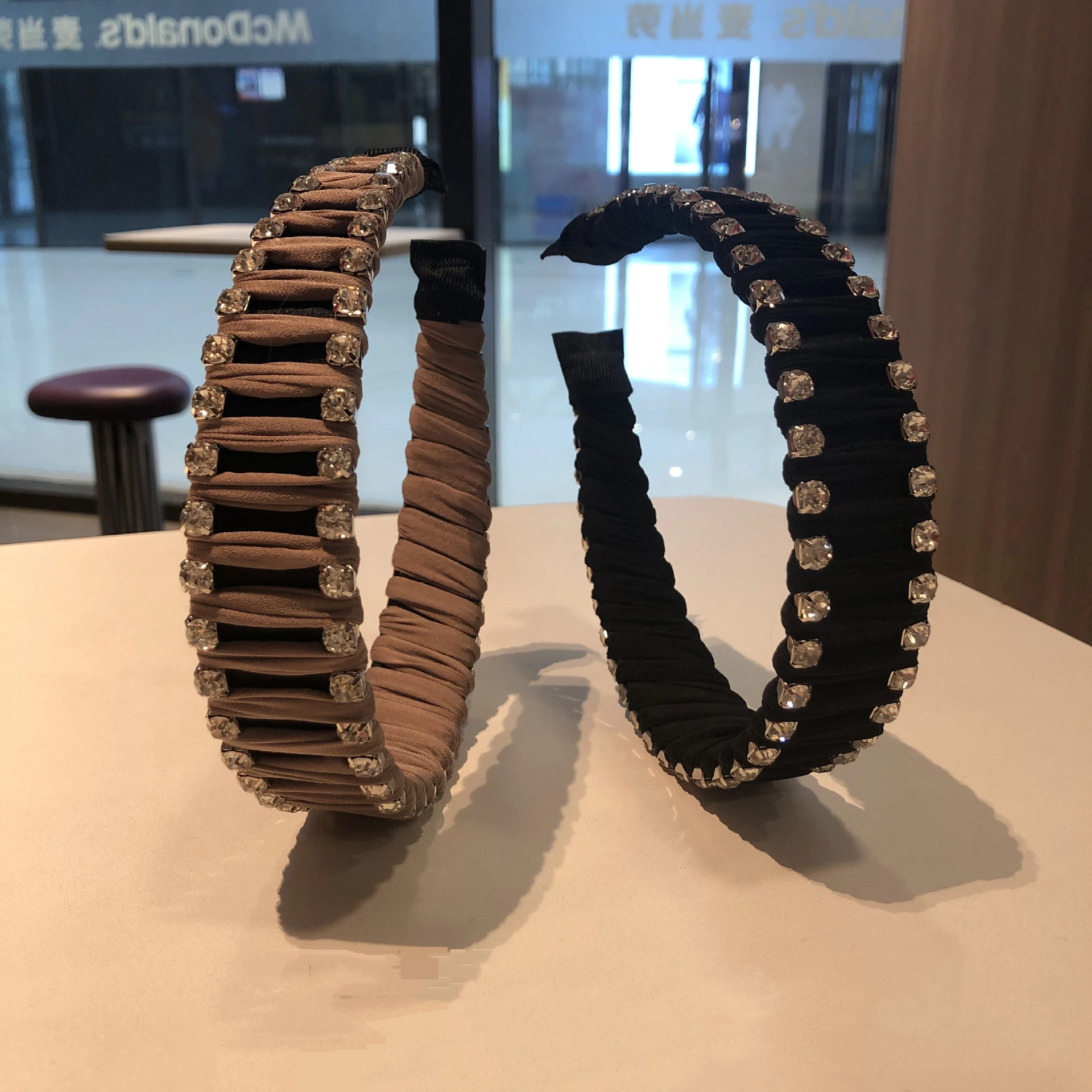 Tschick Colored Diamond Gemstone Headband Customized Crystal Luxury Headband Wholesale Velvet Customized Sparkling Headband