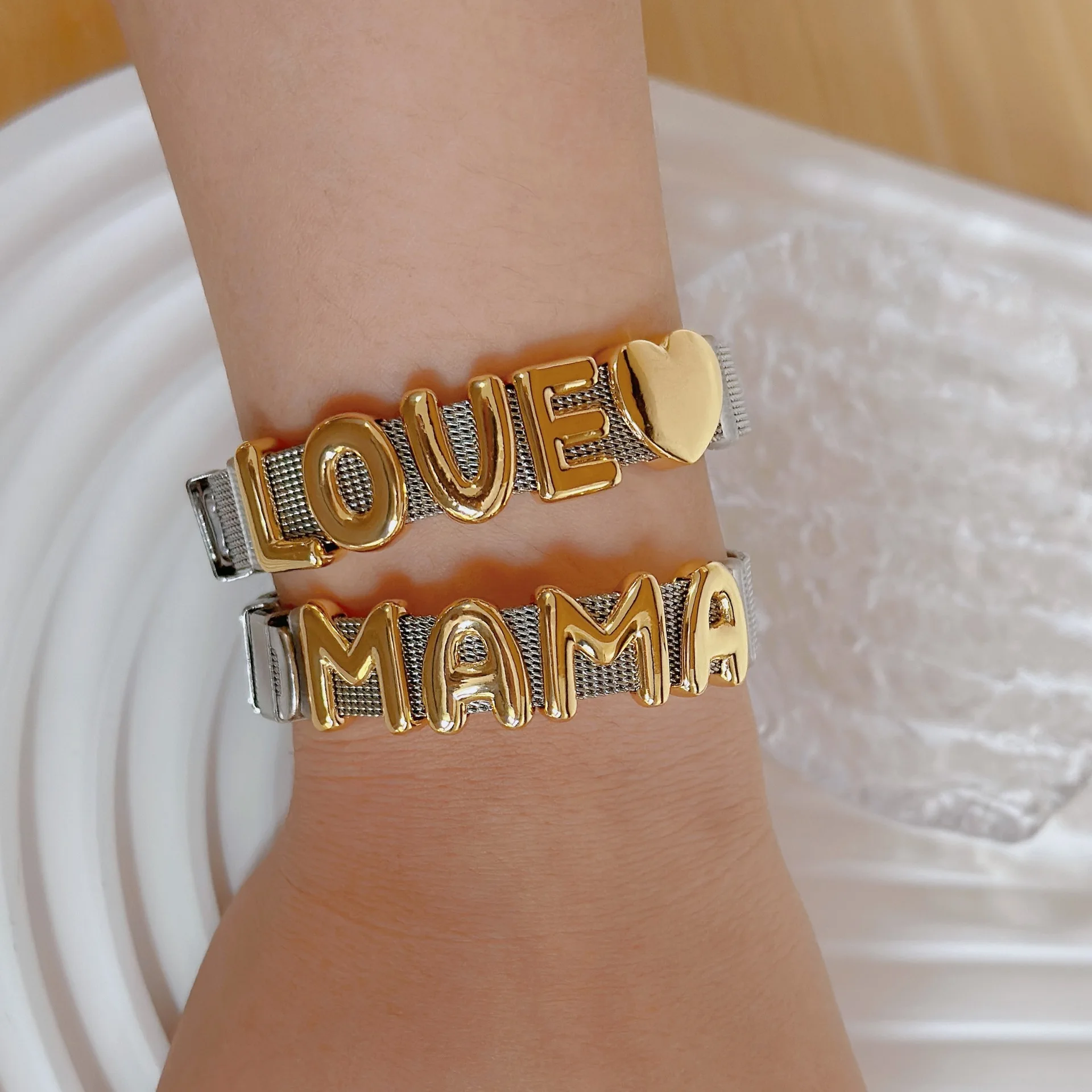 Qiuhan Letter A-Z Zirconium Adjustable Mesh Watch Bracelet Custom Name Bracelet