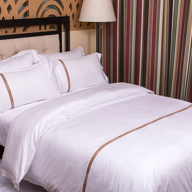 Factory Wholesale Cheap 118 Inch 280cm Width Cotton Linen Roll Fabric 250t 300tc Breathable Eco-Friendly Mercerized Pattern