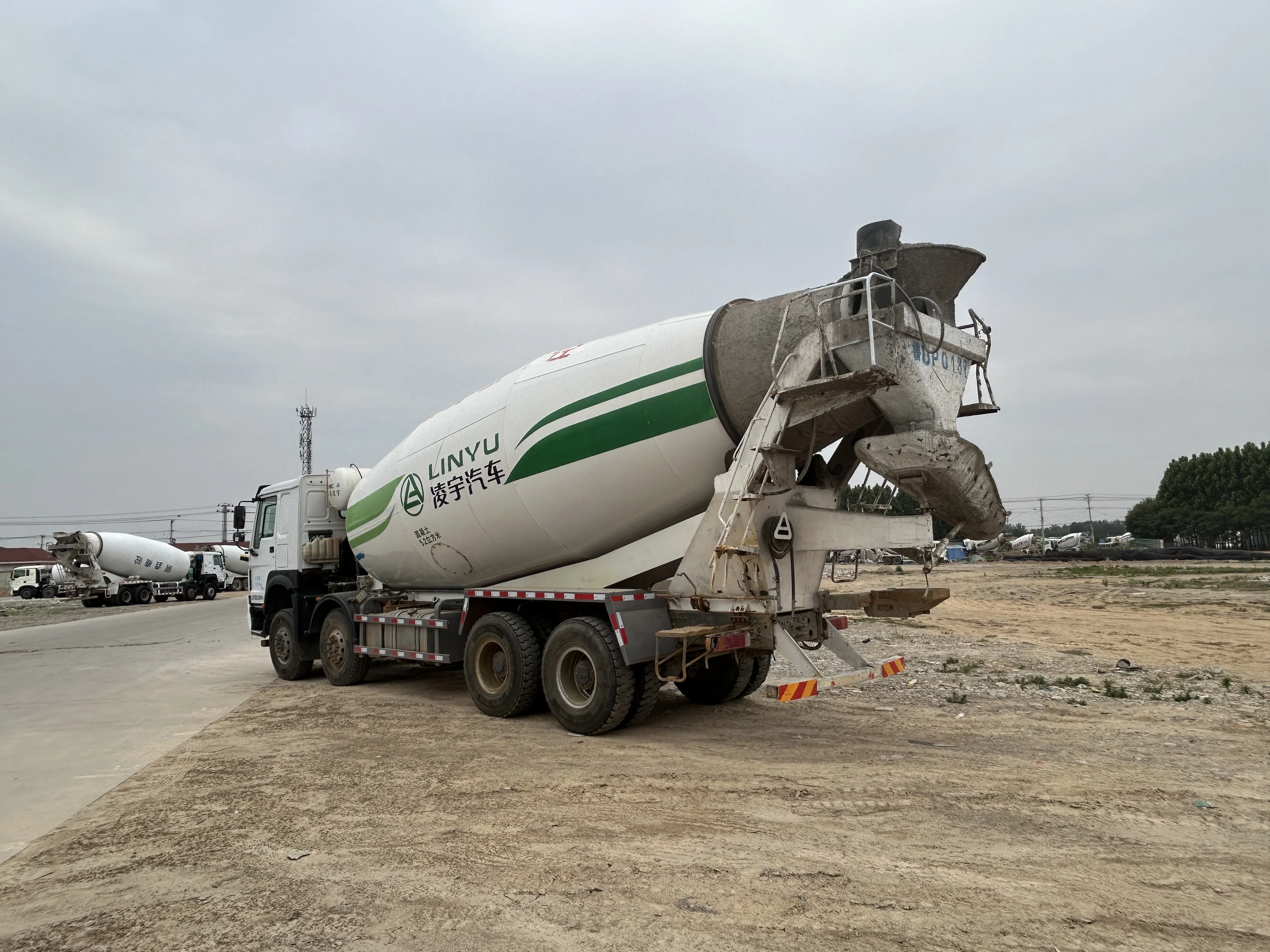 New Design Professional Versatile Available Competitive Pricing Outstanding Performance Used Concrete Mixer Truck