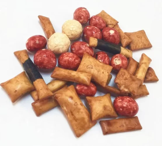 Chinese Snacks Mixed Nori Rice Cracker and Coated Peanuts Mix High Quality Food in OEM Packing Snacks Wholesale