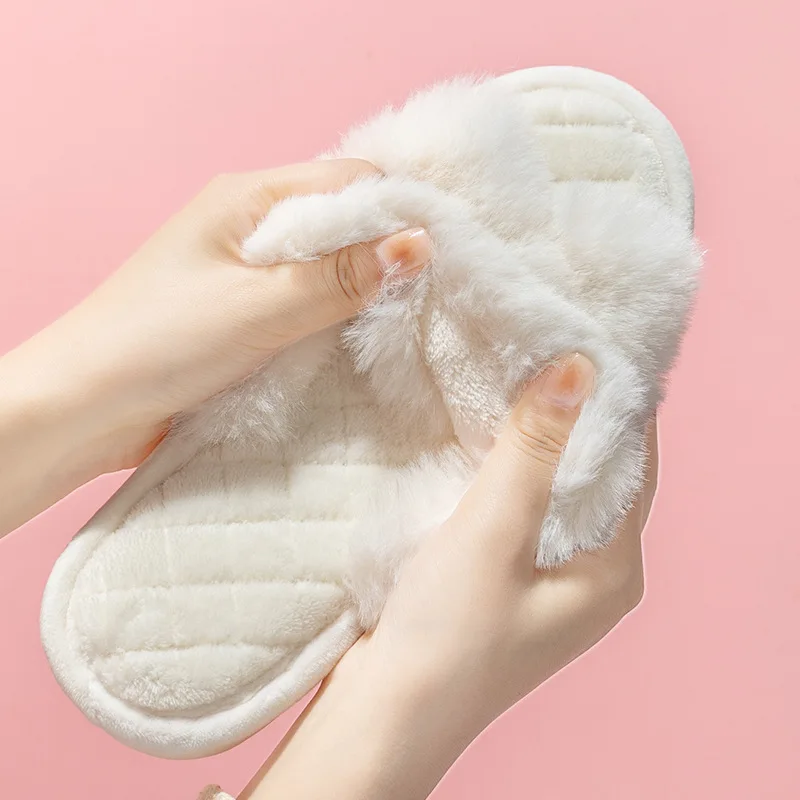Selling well all over the world various types of low price winter warm plush home slippers for woman