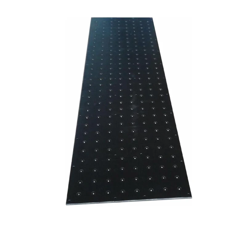 The woodworking electronic saw table can be customized. The Homag electronic saw table