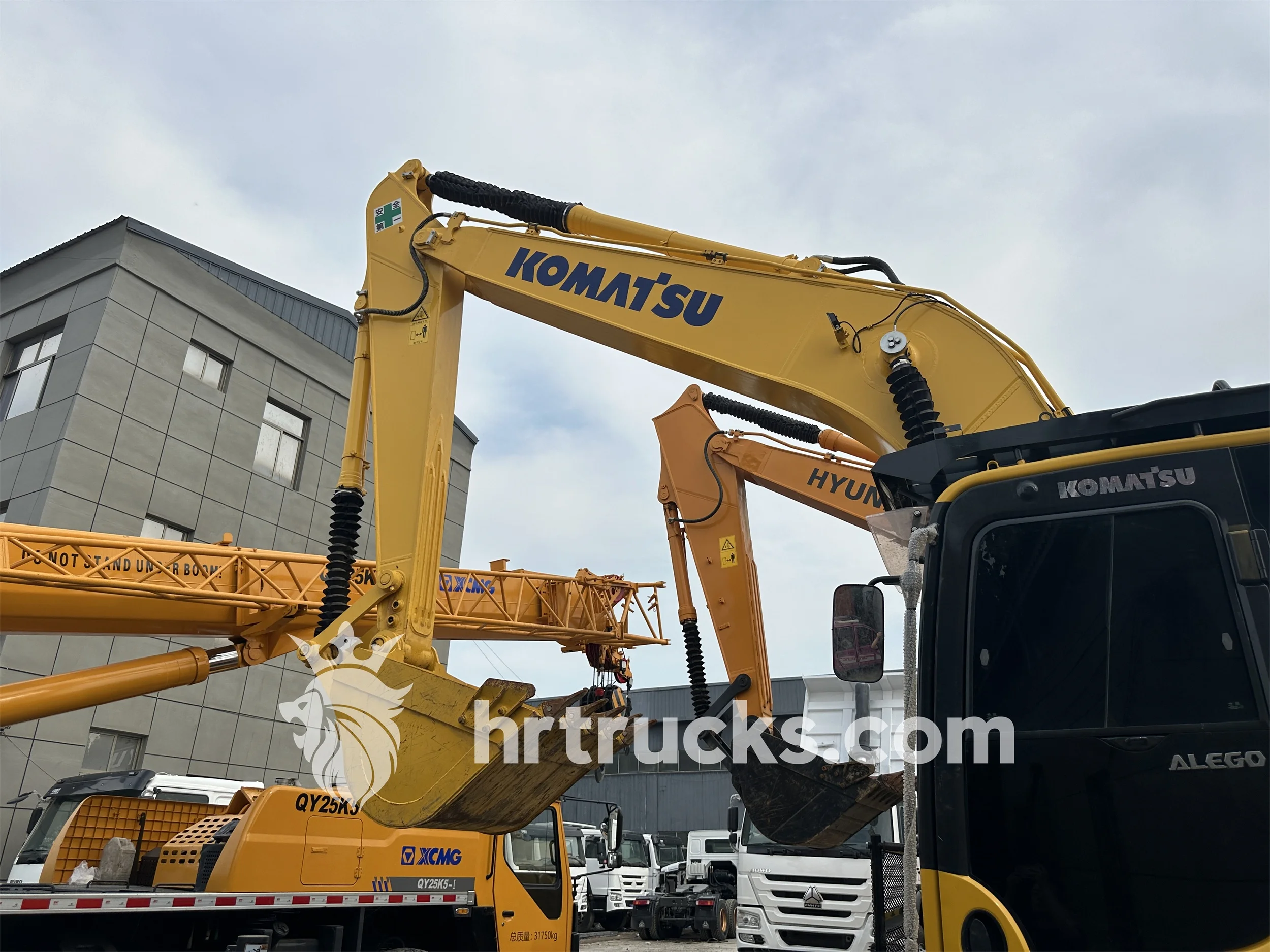 High Quality Used Komatsu PC200 Hydraulic Excavator from Japan Excellent Value with Competitive Price for Sale