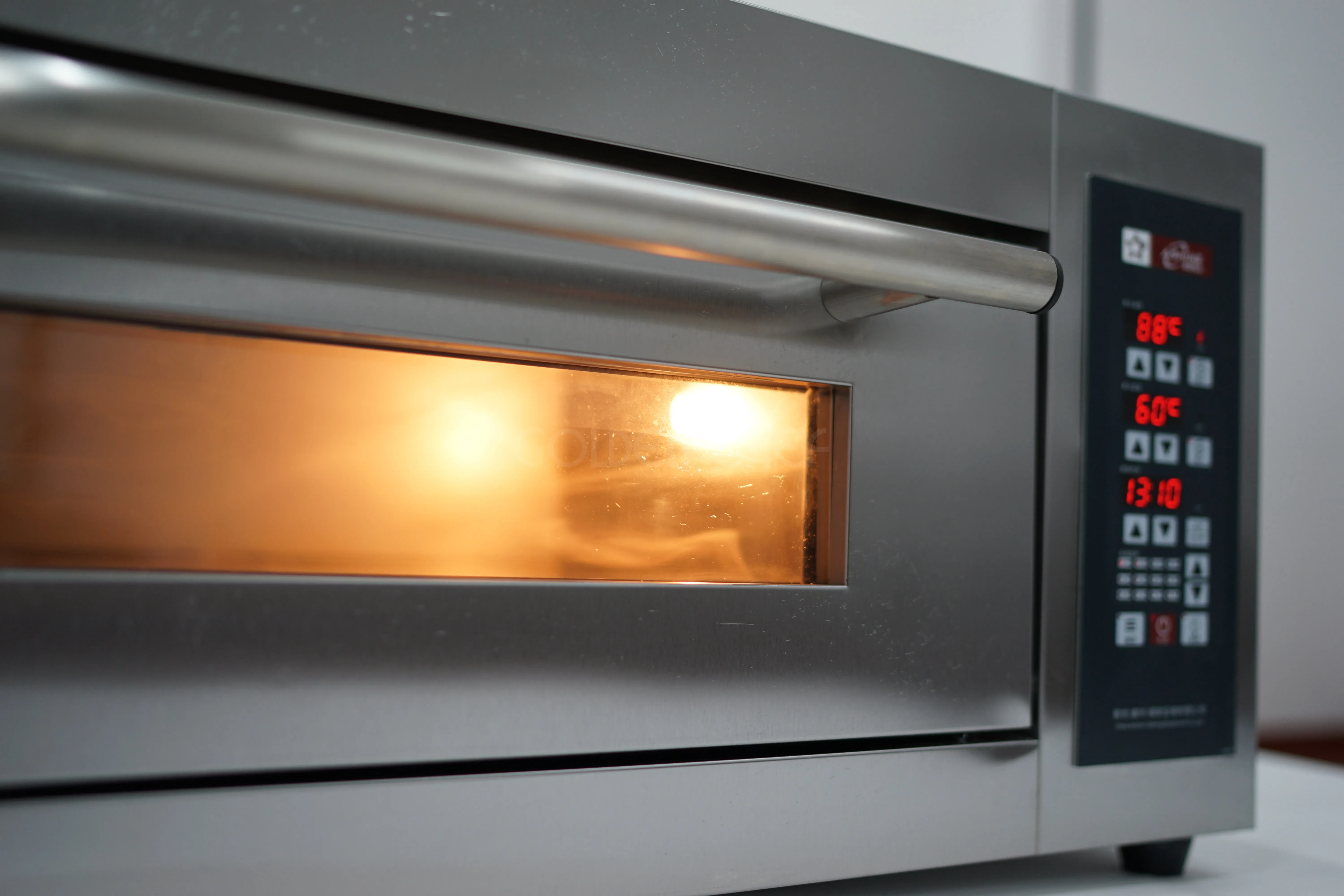 Golden Chef factory high quality Micro-computer panel baguette bread small steam deck oven with steam steam single deck oven