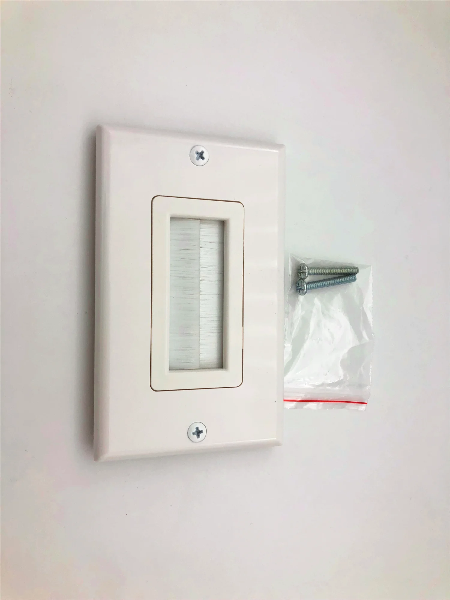 Single Gang White with white color brush  wall plate USA standard