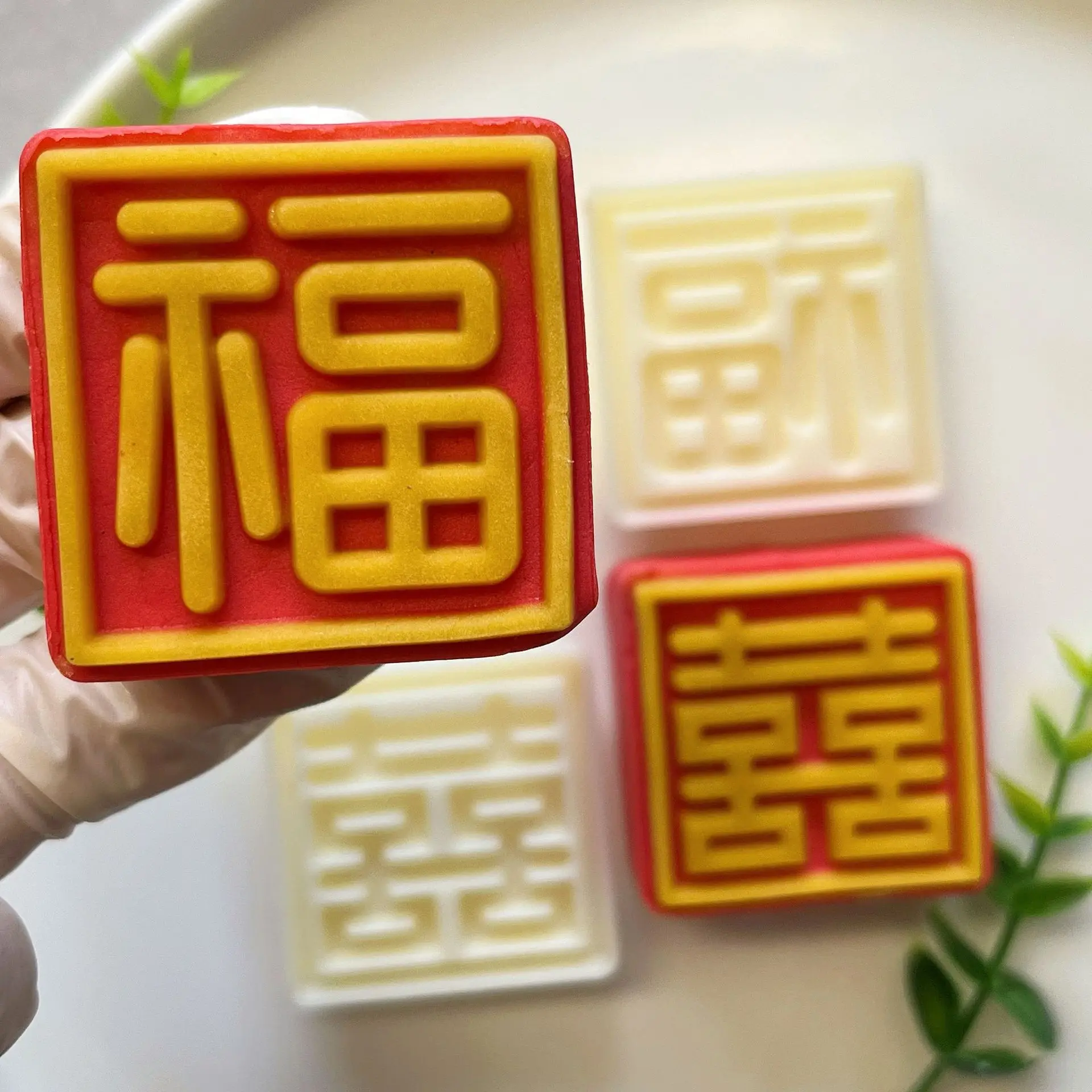 F2496 30g50g square edge 3D Chinese character baking hand pressure mooncake mold Candy cake baking mold