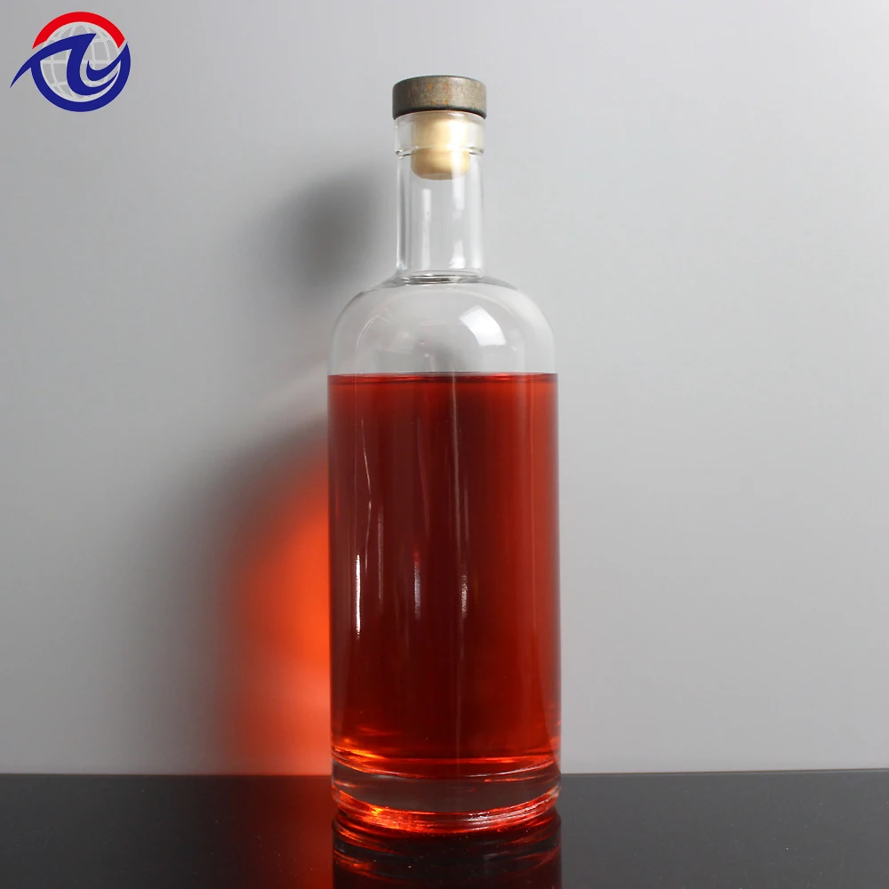 Высокое качество оптовая продажа заводская цена стеклянная бутылка для водки виски спиртных бутылок 187 500 520 700 750 мл с пробкой