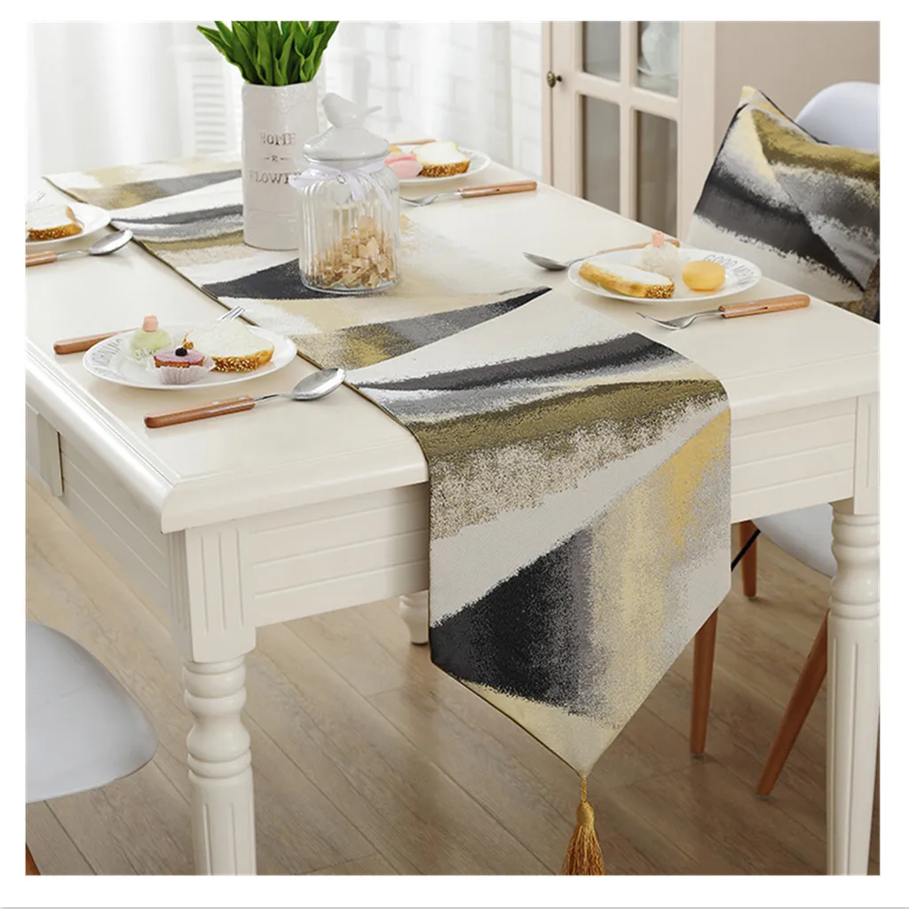 Luxury European Style Table Runner Decorations Jacquard Geometric Dining Table Runners