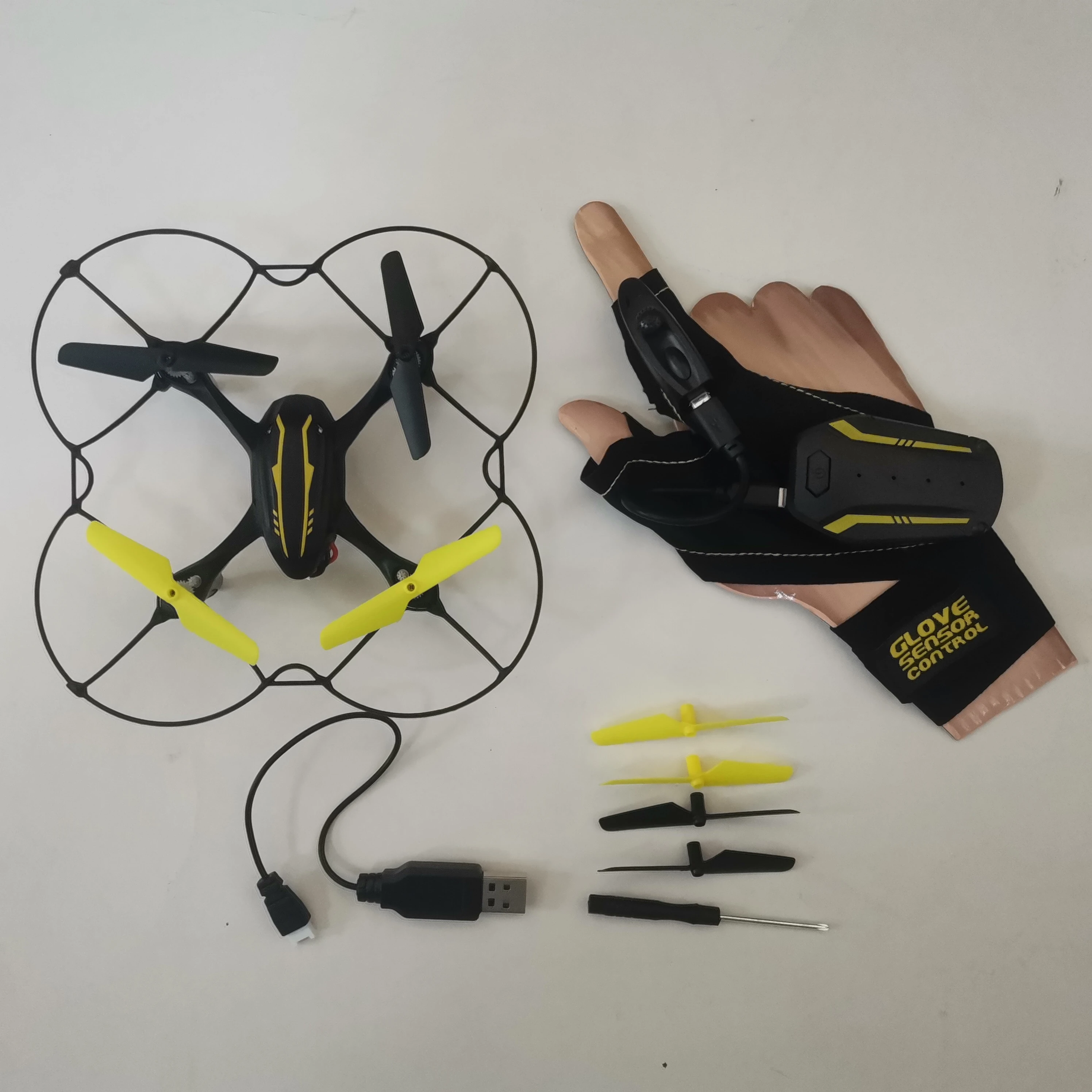 2.4 G finger sensing Remote control electric toy funny outdoor sky explorer mini drone RC toy