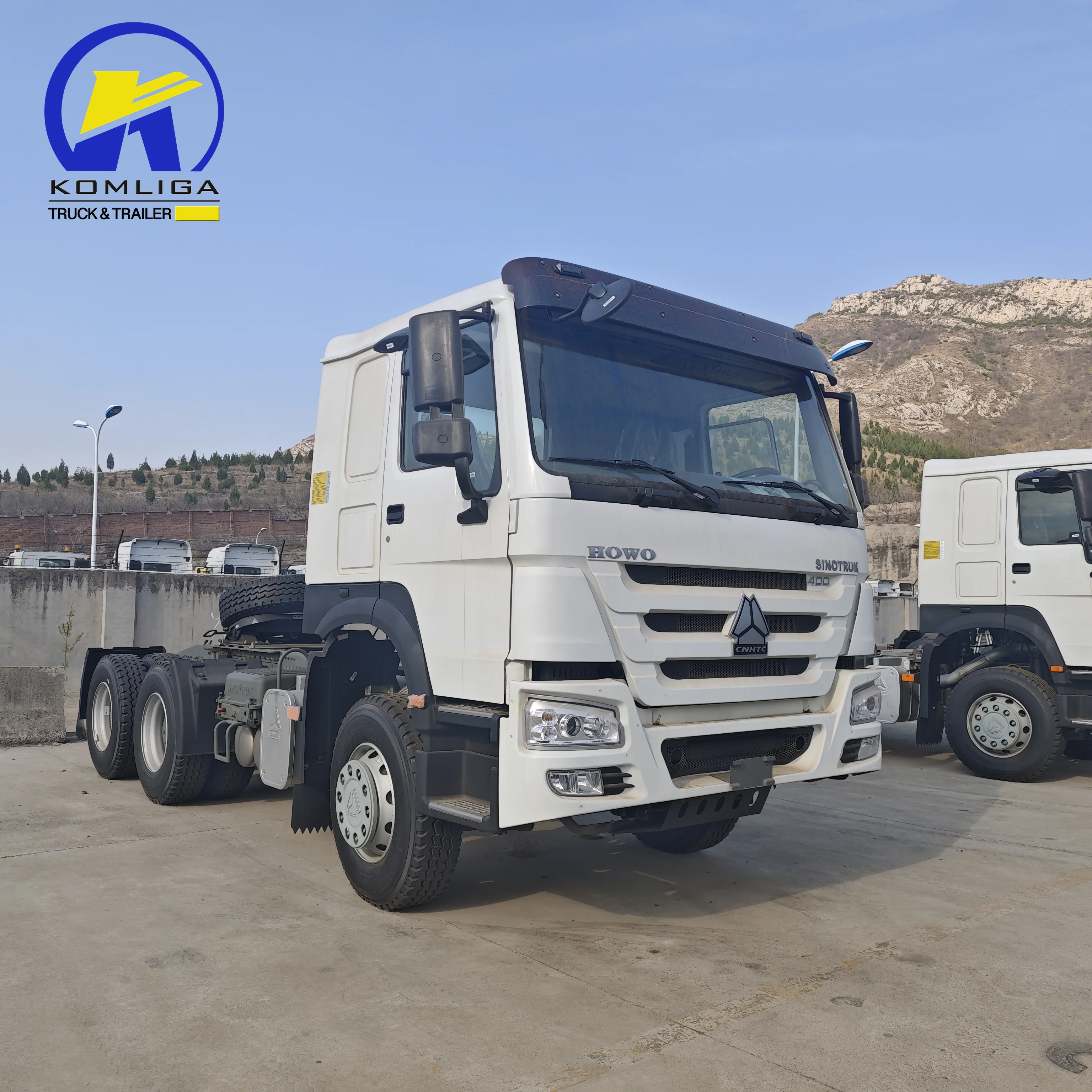 Second hand Sinotruck howo 10wheel trailer tractor head truck prices