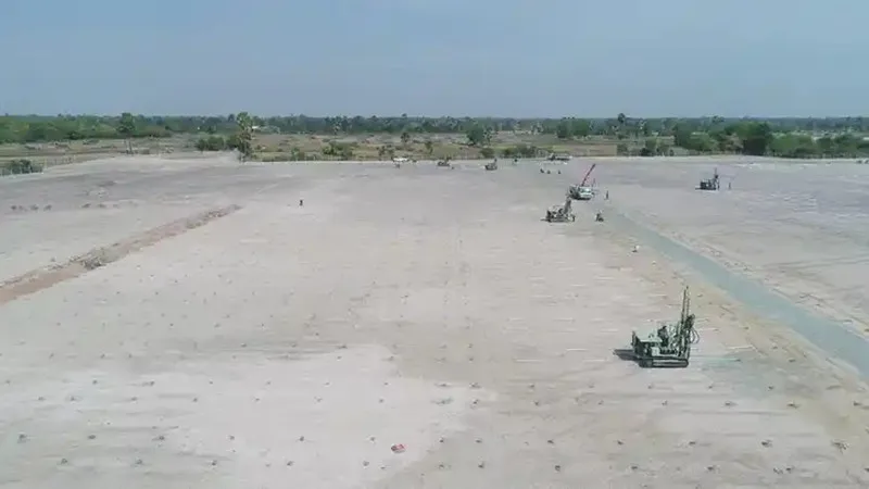 crawler mounted solar ground screw mounting pile driver for sale