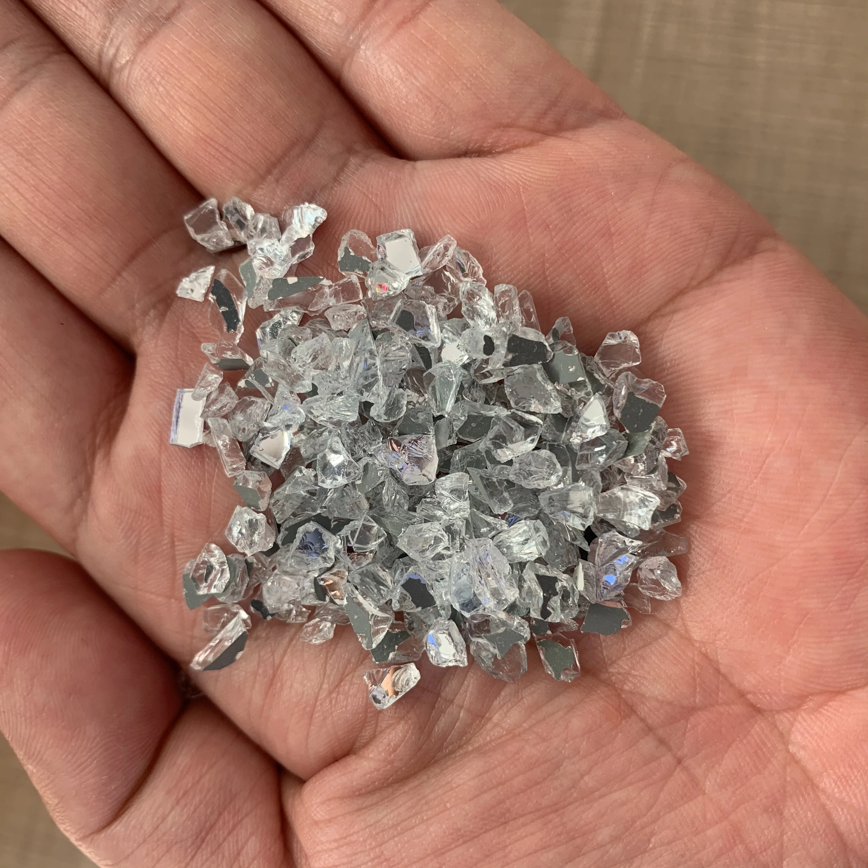 Factory wholesale solid cheap recyclable broken glass crushed mirror glass for home decoration