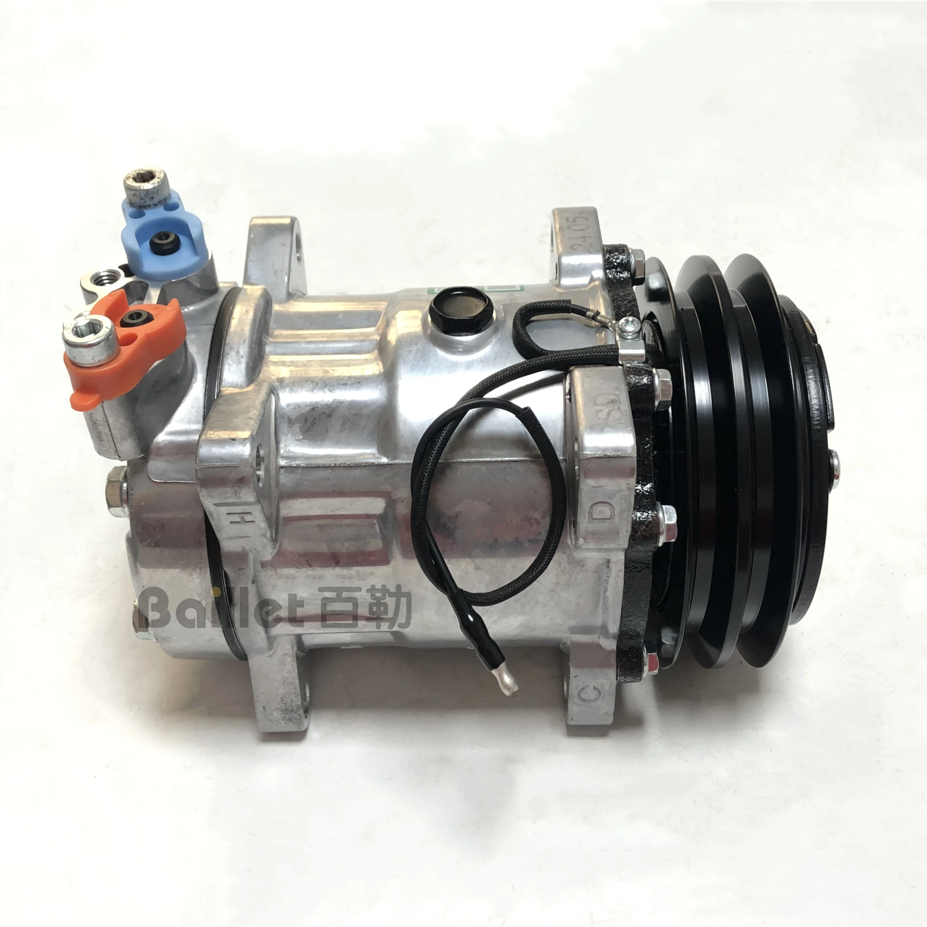 Construction Machinery Parts 7H15 Excavator AC Conditioner Compressor 12V/2A XE75D Air Compressor